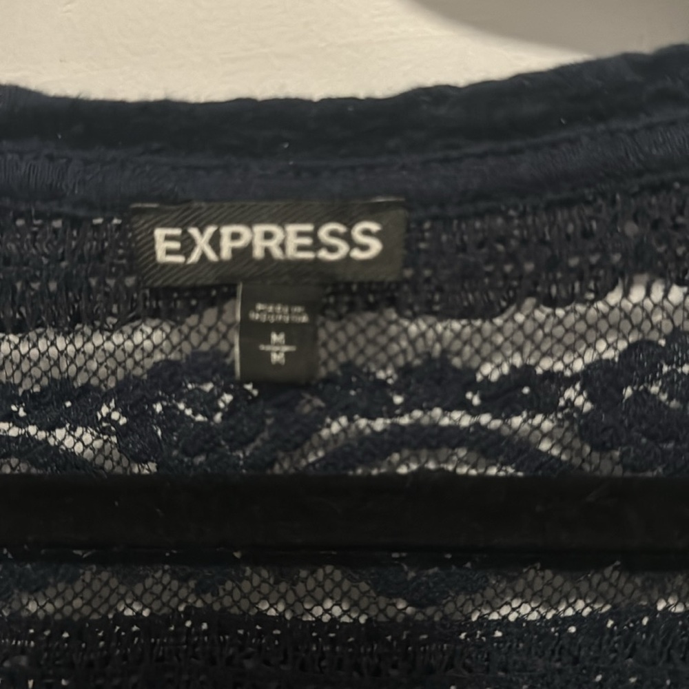 Express top - Picture 2 of 3